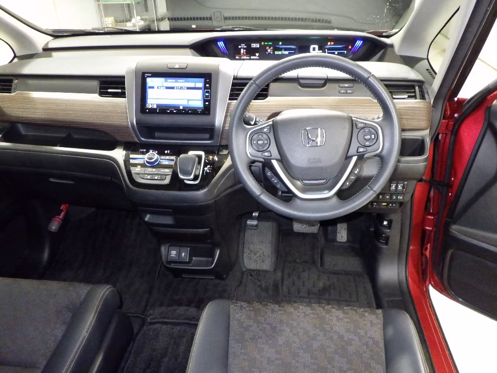 HONDA FREED+