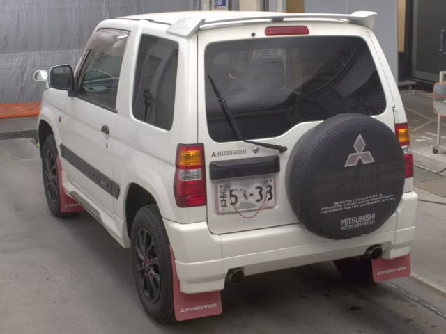 MITSUBISHI PAJERO MINI