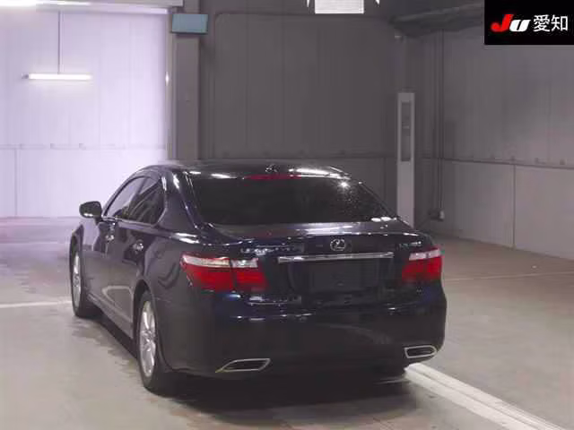 LEXUS LS460