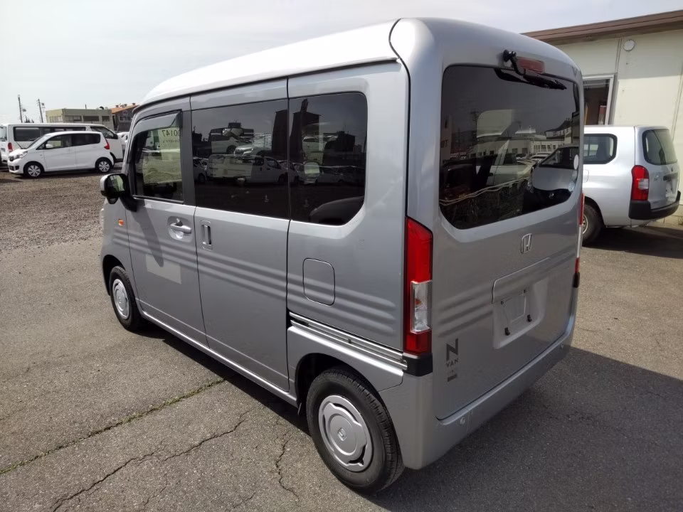 HONDA N-VAN