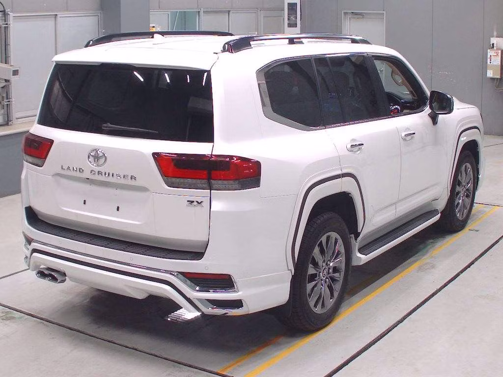 TOYOTA LAND CRUISER