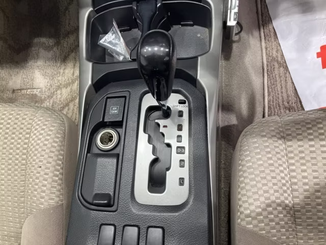 TOYOTA HILUX SURF