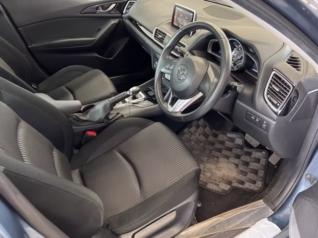 MAZDA AXELA