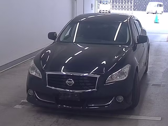 NISSAN FUGA