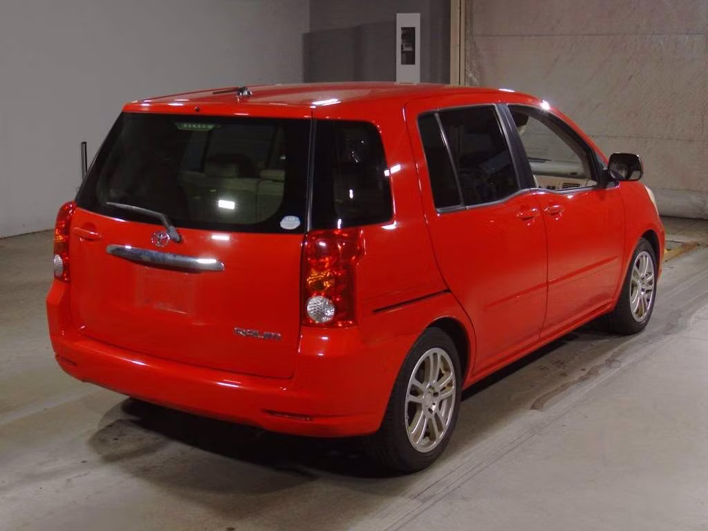 TOYOTA RAUM