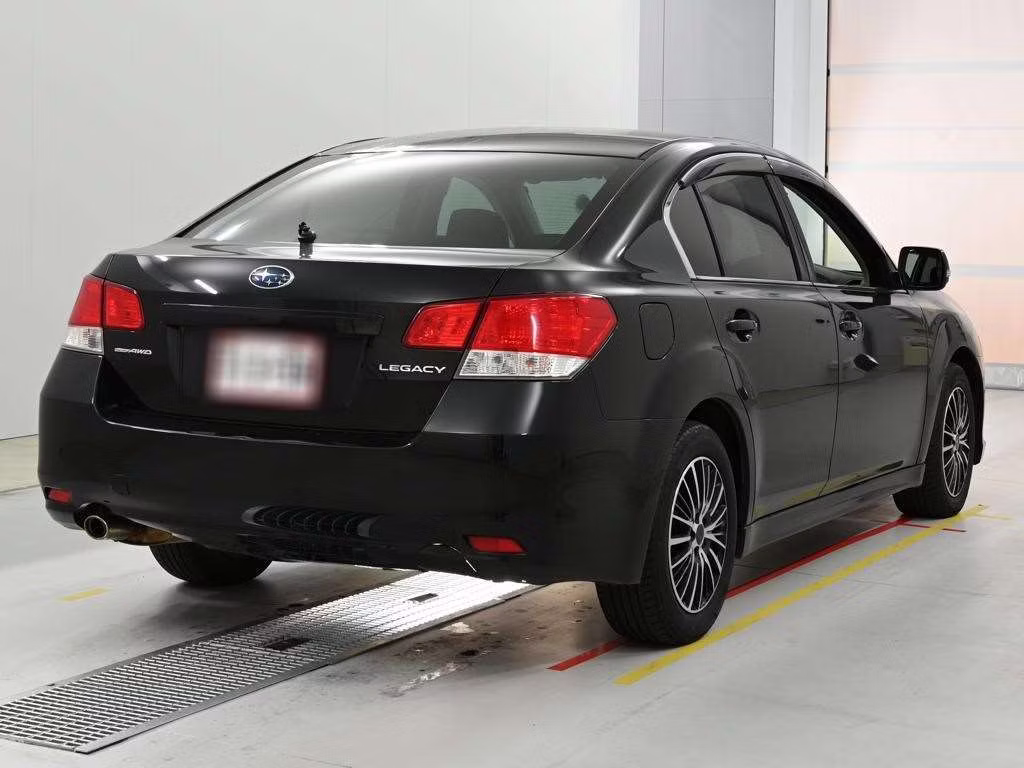 SUBARU LEGACY B4