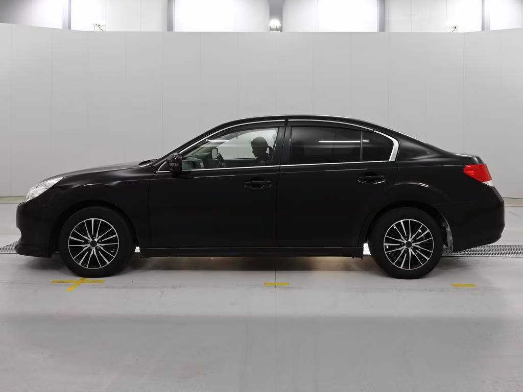 SUBARU LEGACY B4