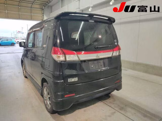 MITSUBISHI DELICA D:2