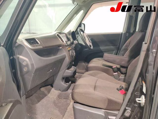 MITSUBISHI DELICA D:2