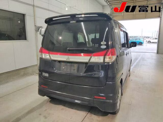 MITSUBISHI DELICA D:2