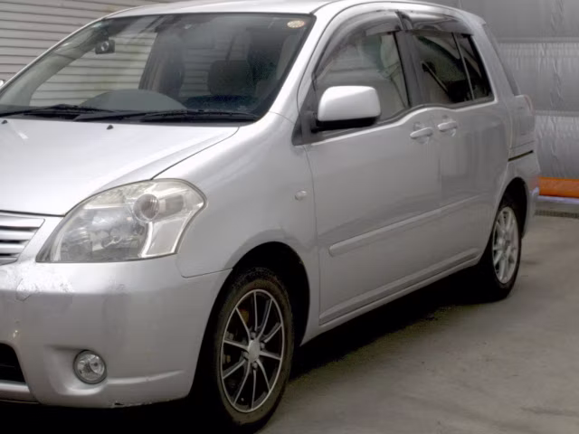 TOYOTA RAUM