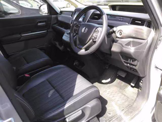 HONDA FREED+