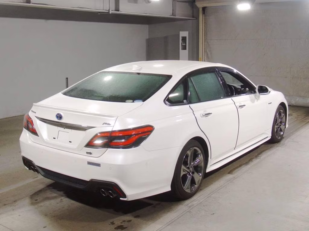 TOYOTA CROWN