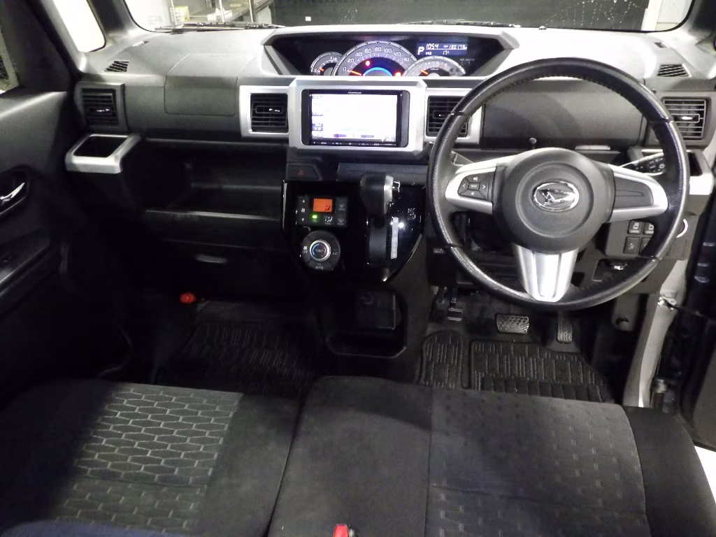 DAIHATSU WAKE