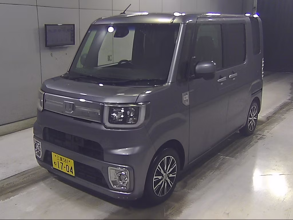 DAIHATSU WAKE