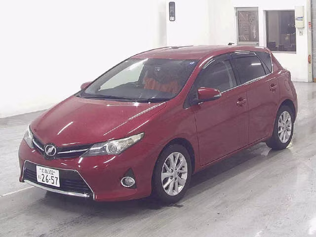 TOYOTA AURIS