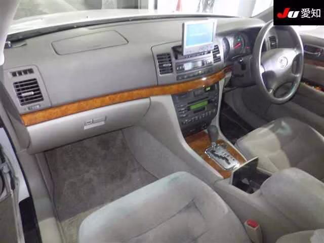 TOYOTA MARK II