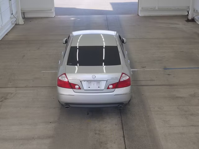 NISSAN FUGA