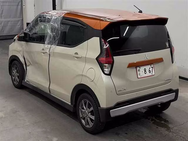 MITSUBISHI EK X