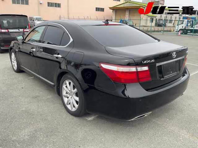 LEXUS LS460