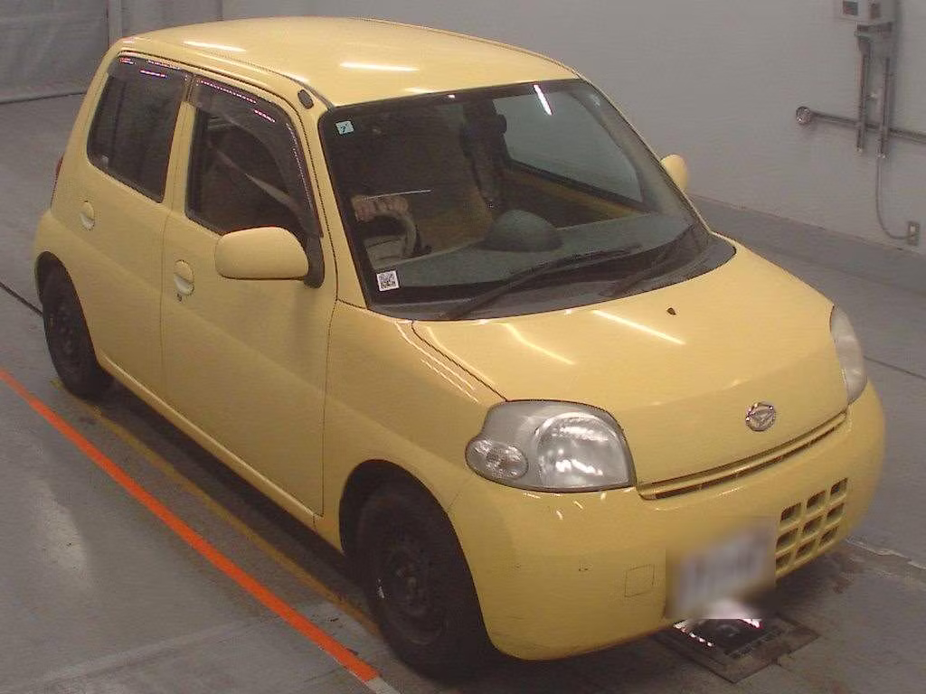 DAIHATSU ESSE