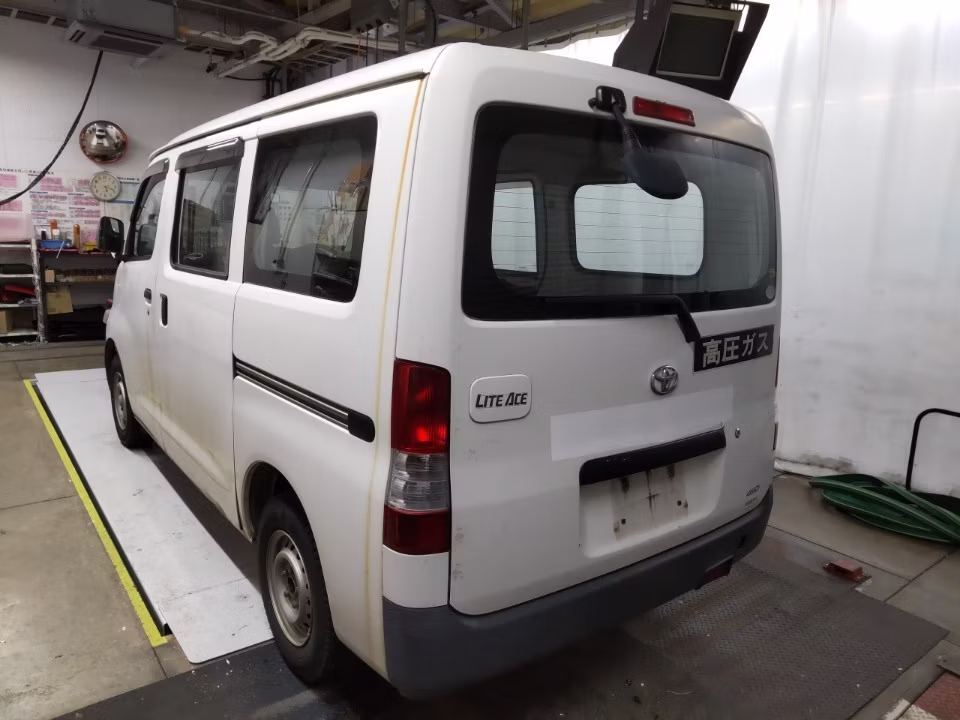 TOYOTA LITE ACE