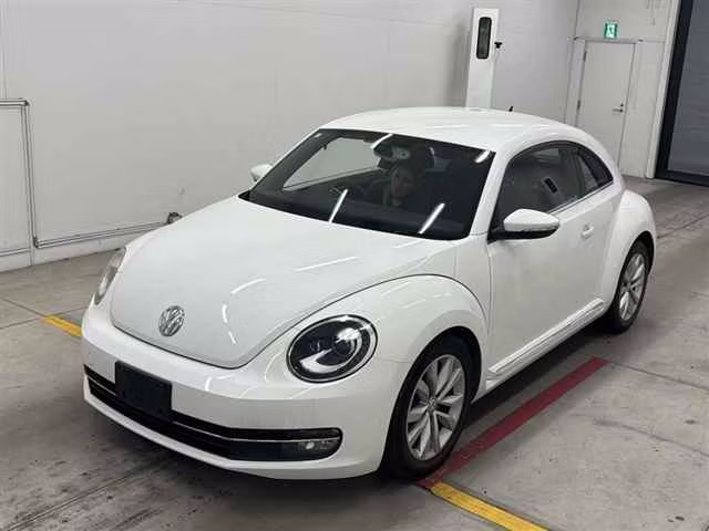 VOLKSWAGEN BEETLE