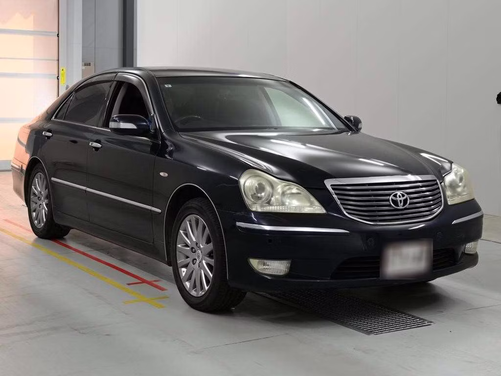 TOYOTA CROWN MAJESTA