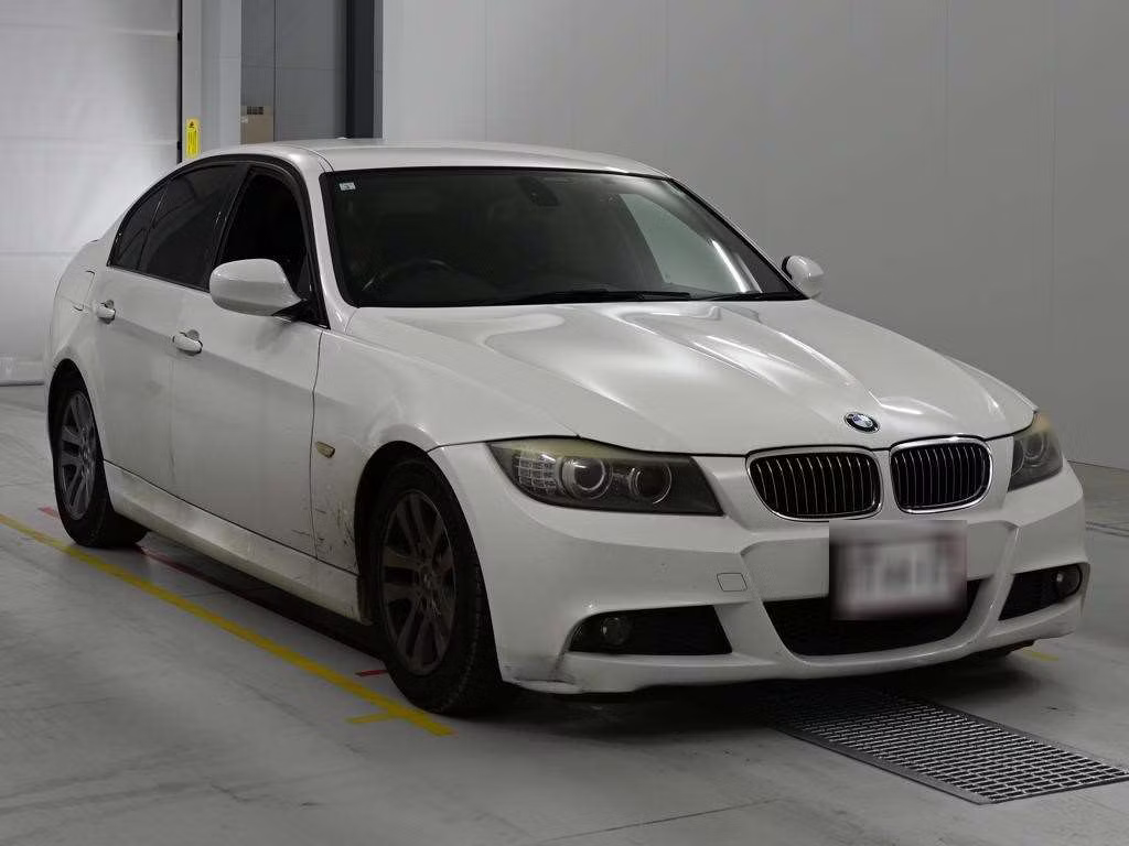 BMW 3-SERIES