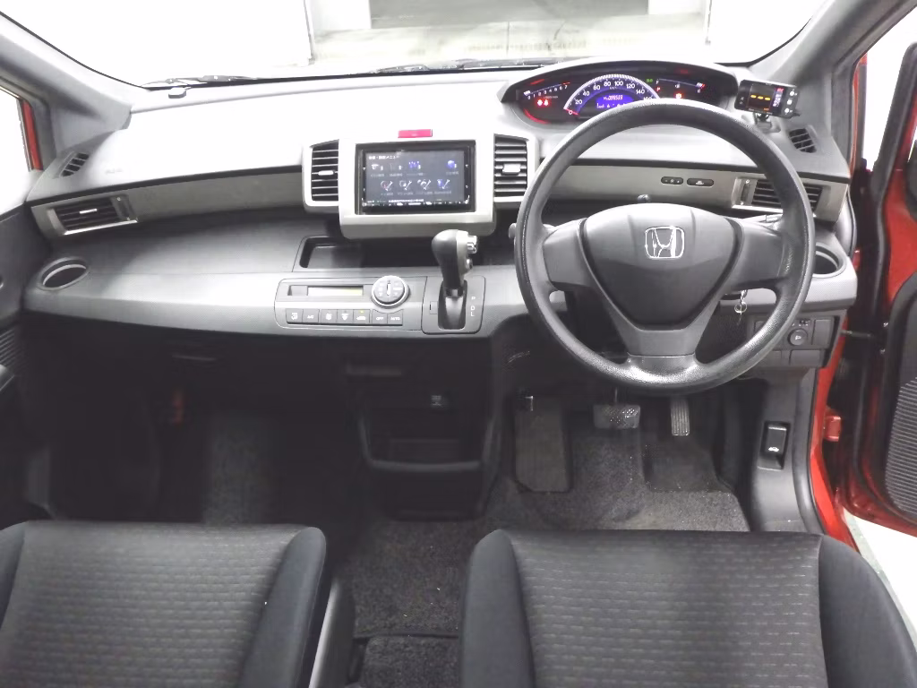 HONDA FREED SPIKE
