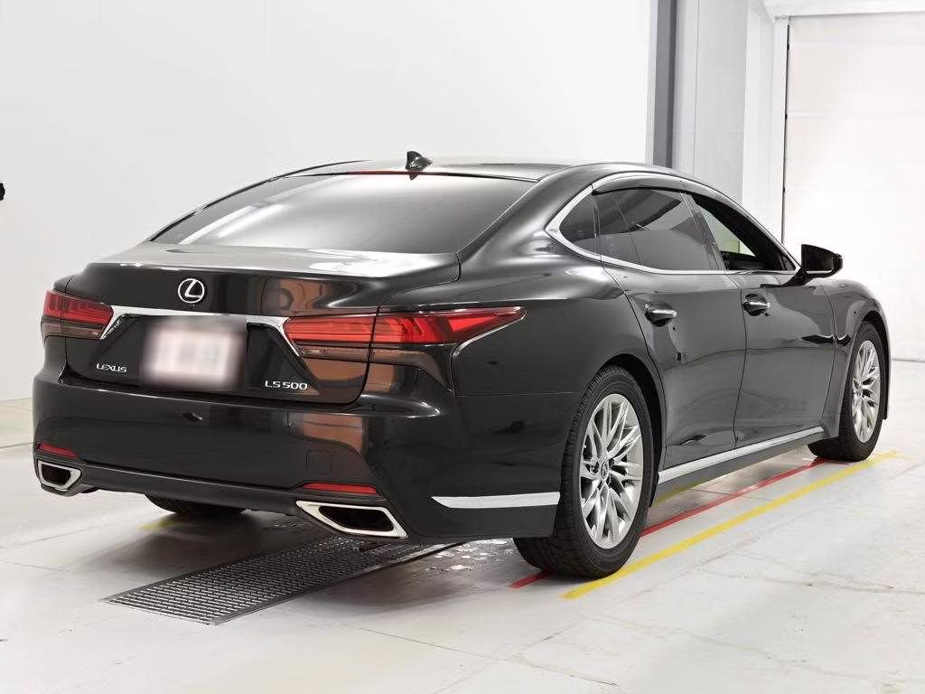 LEXUS LS500
