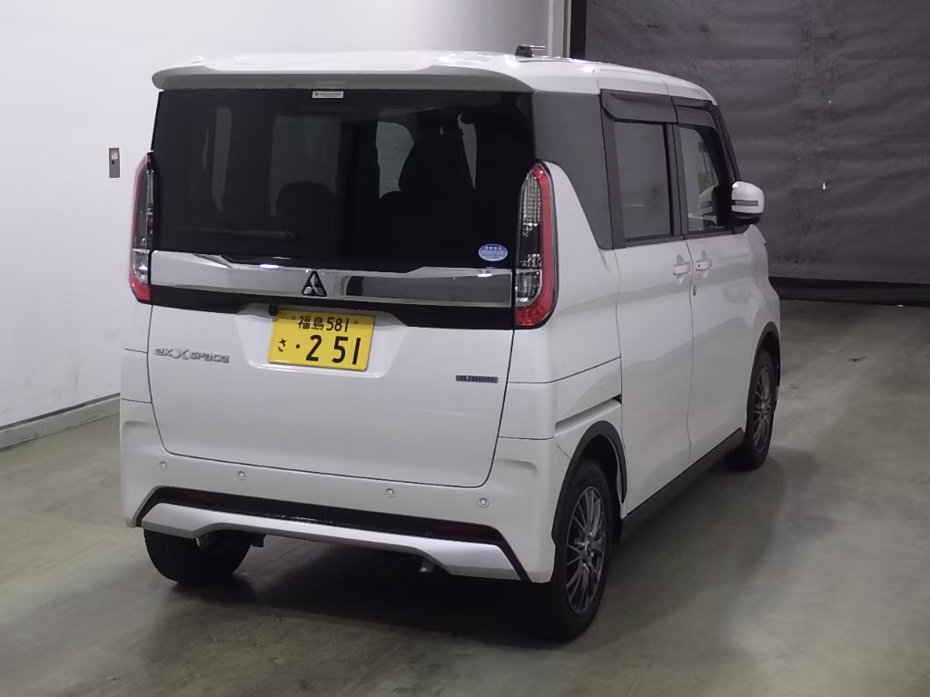MITSUBISHI EK SPACE