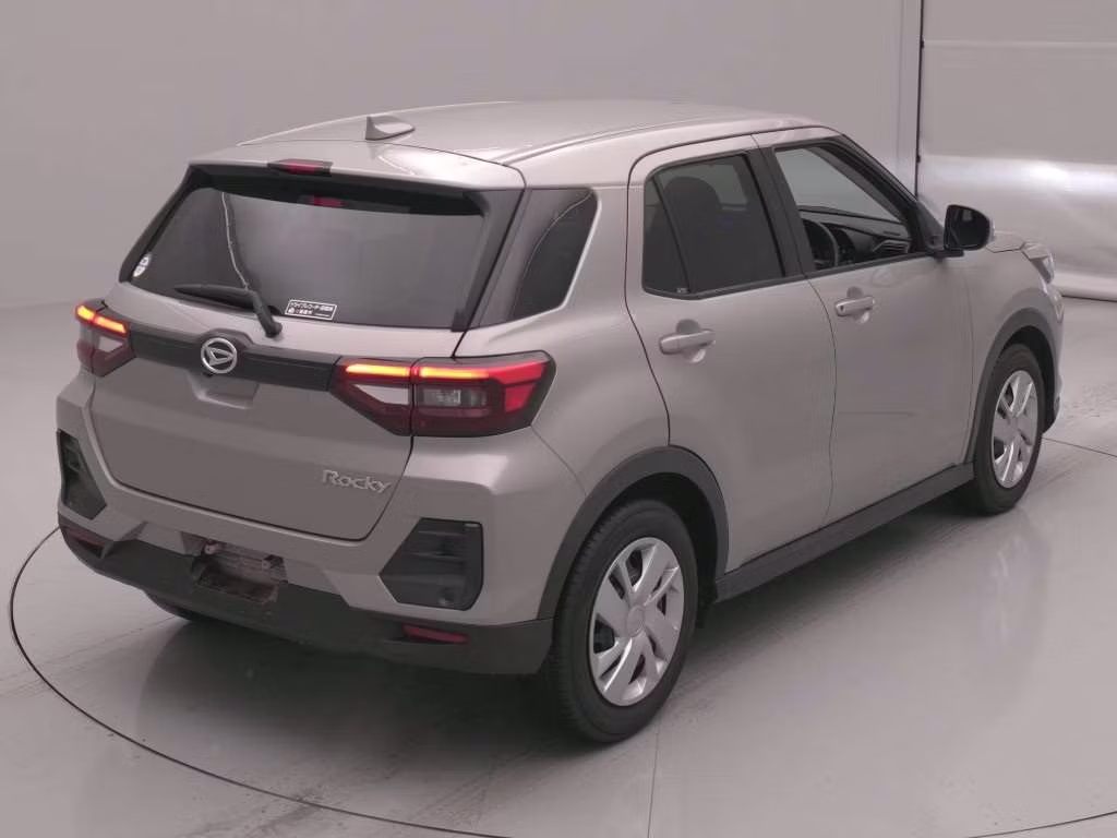 DAIHATSU ROCKY