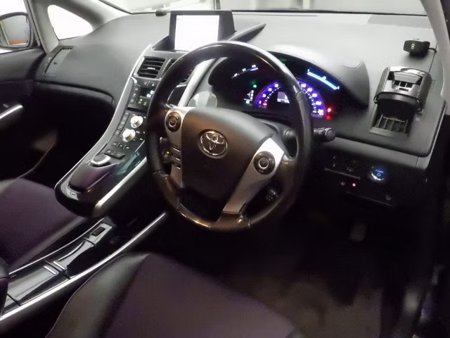 TOYOTA SAI