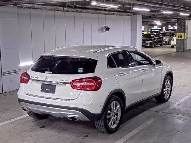 MERCEDES-BENZ GLA-CLASS
