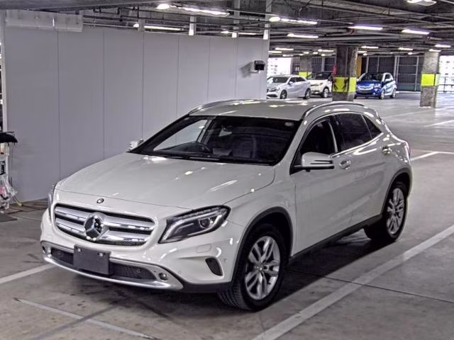 MERCEDES-BENZ GLA-CLASS