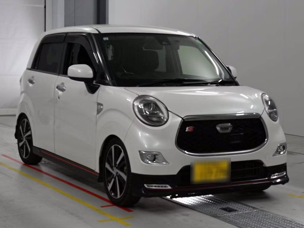 DAIHATSU CAST