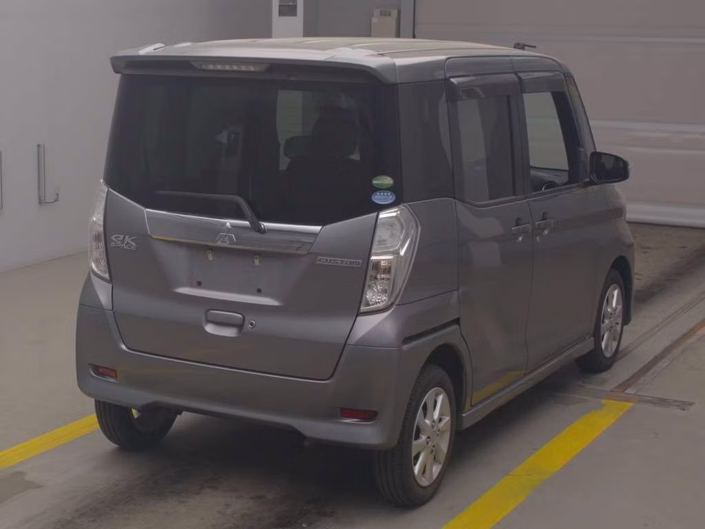 MITSUBISHI EK SPACE