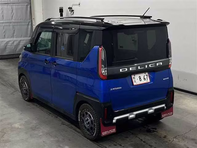 MITSUBISHI DELICA MINI