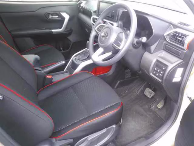 DAIHATSU ROCKY