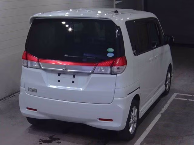 MITSUBISHI DELICA D:2