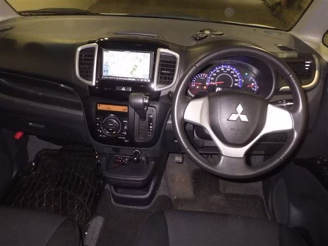 MITSUBISHI DELICA D:2