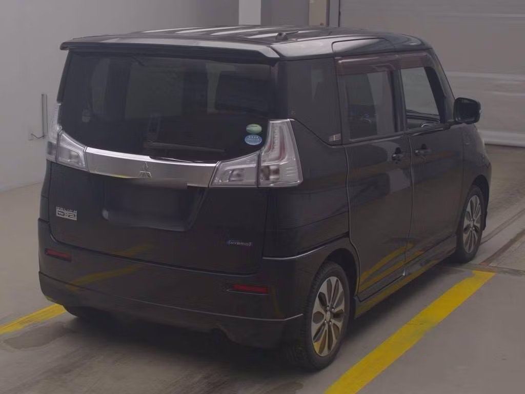 MITSUBISHI DELICA D:2