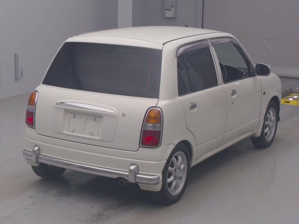 DAIHATSU MIRA GINO