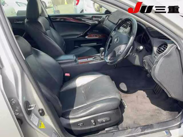 LEXUS IS250