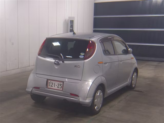 SUBARU R2