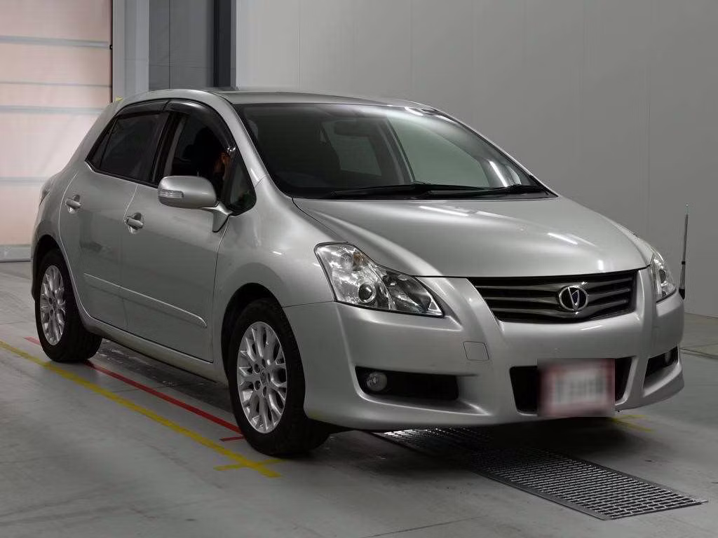 TOYOTA BLADE
