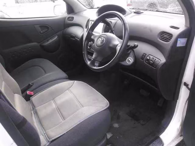 TOYOTA FUNCARGO
