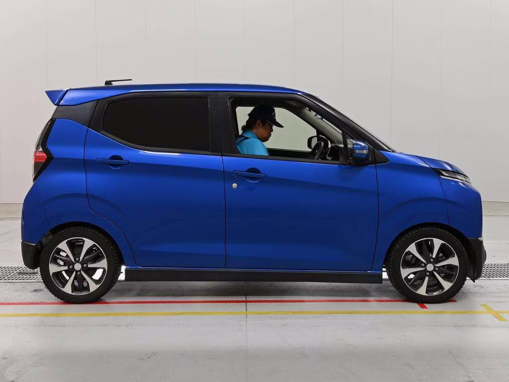 MITSUBISHI EK X