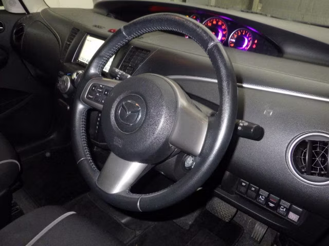 MAZDA BIANTE
